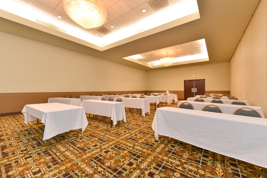 Americas Best Value Inn & Suites Victoria - photo 21