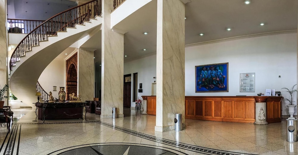 Marques Plaza Hotel — Pouso Alegre — photo 5