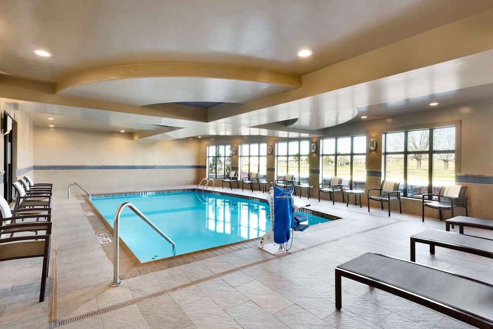Hampton Inn & Suites Monroe - photo 22