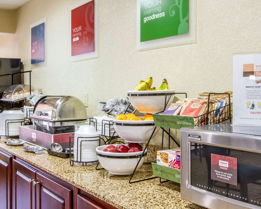 Comfort Inn Poplar Bluff North - photo 28