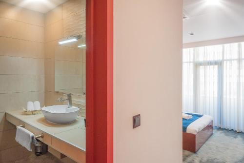 Denis hotel