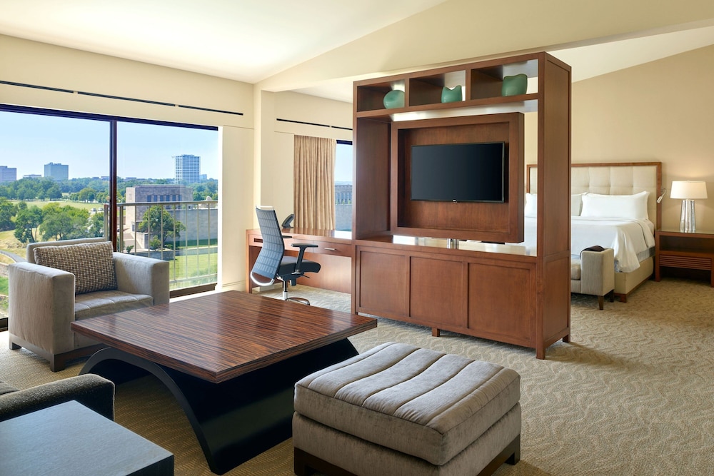 The Westin Kansas City at Crown Center - photo 17