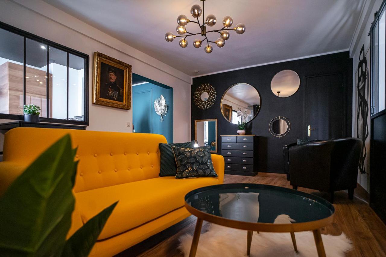 Au Palais Des Pyrenees Hyper Centre Clim Balcon Parking Gratuit in Pau, France