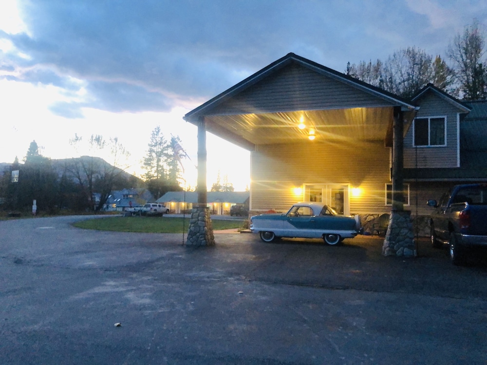 Clark Fork Lodge - photo 27