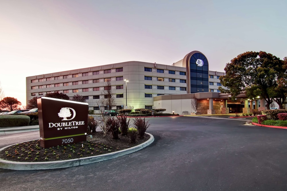 DoubleTree by Hilton Hotel Pleasanton at the Club - featured photo