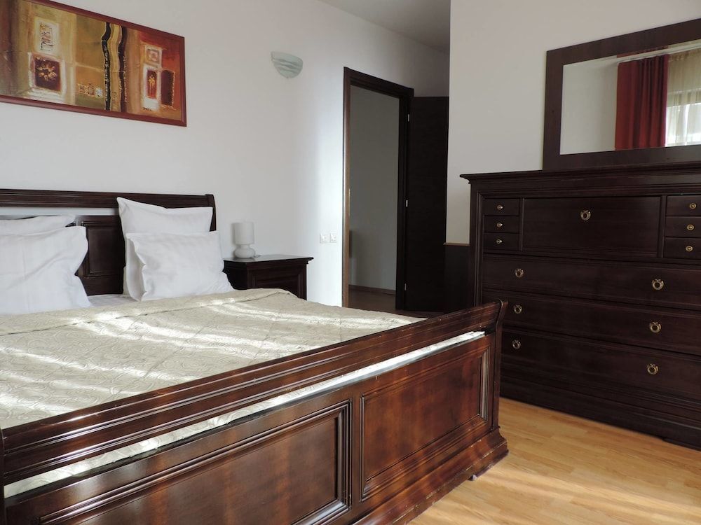 Monte Carlo Palace Rooms — Bucharest — photo 3