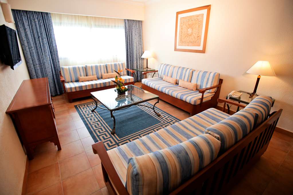 BMAYAT ROOM
