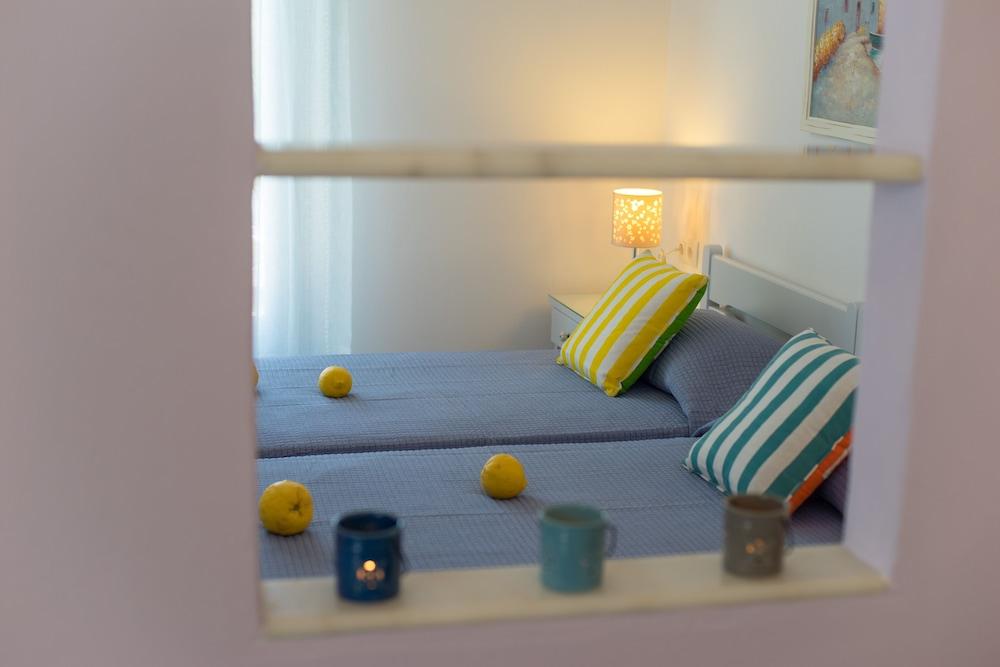 Cyclades Studios - carbon neutral hotel in Paros