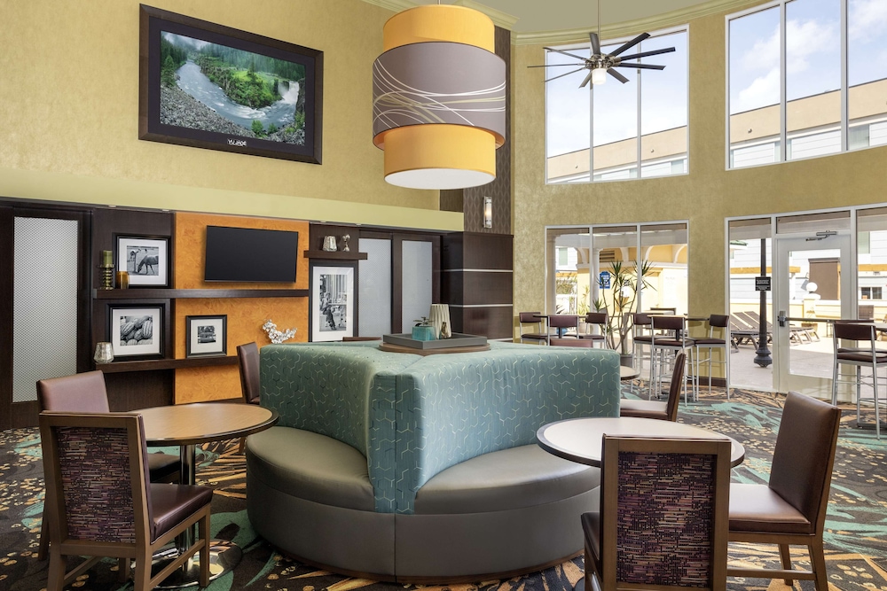 Hampton Inn & Suites Lake City - photo 6