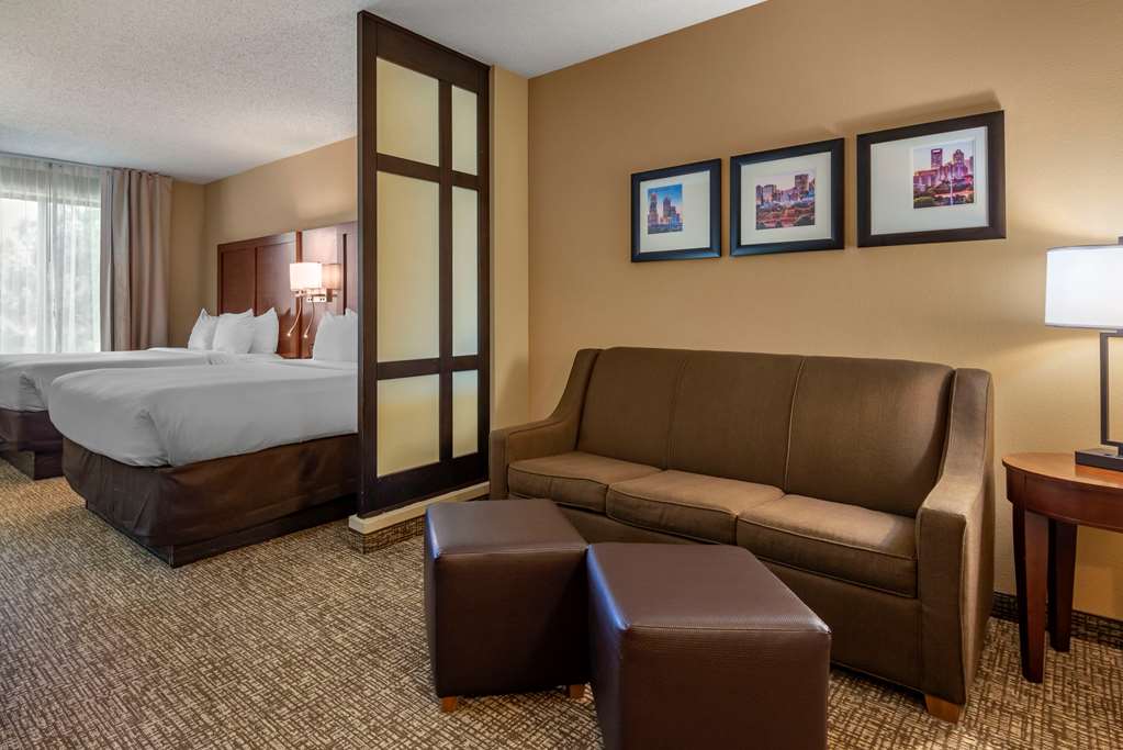 Comfort Suites Huntersville near Lake Norman - photo 30