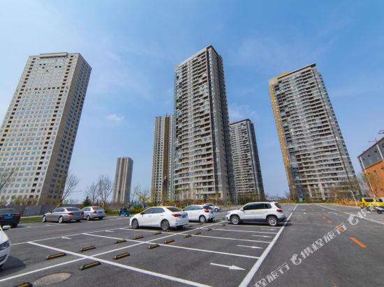 Happiness Happy Family in Yingkou, People's Republic of China