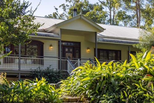 Sangfroid - carbon neutral hotel in Unknown City