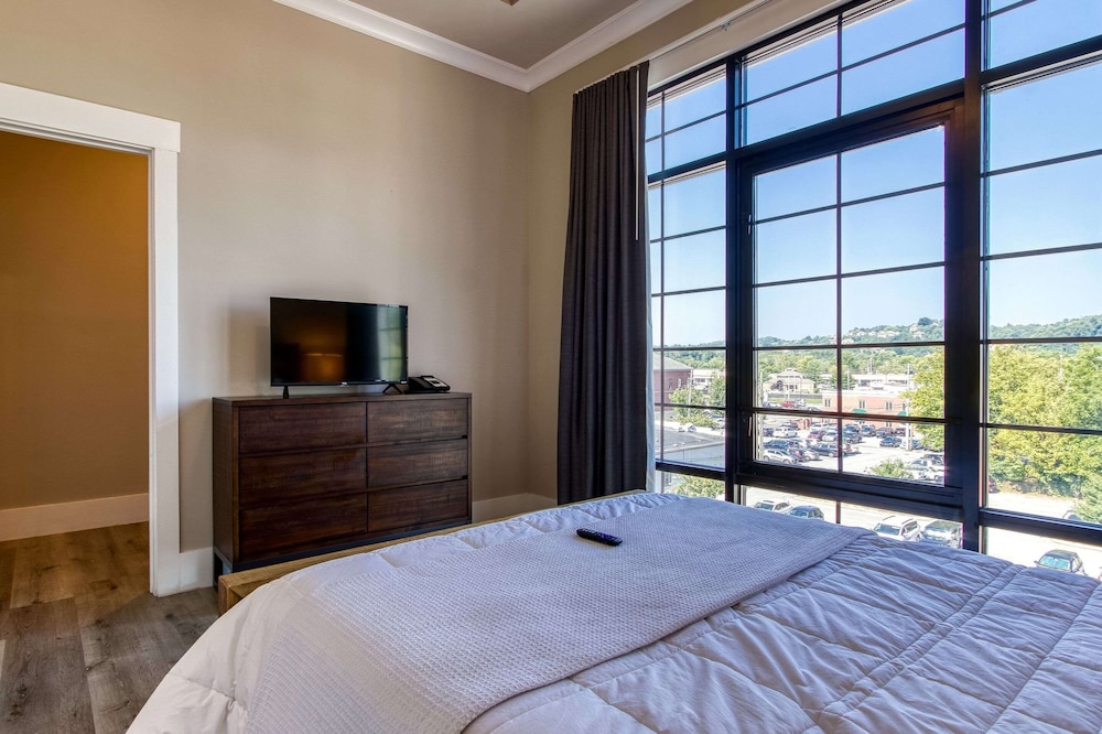 The Historic Central Hotel a New Hotel Collection Property - photo 27