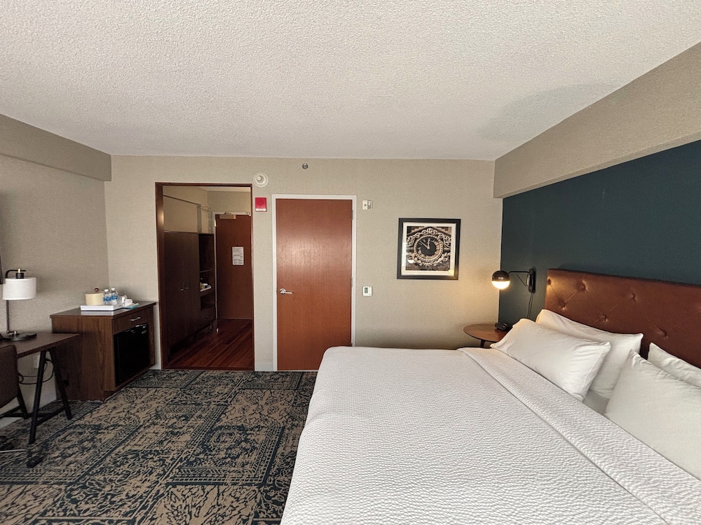 Four Points By Sheraton Norwood - photo 24