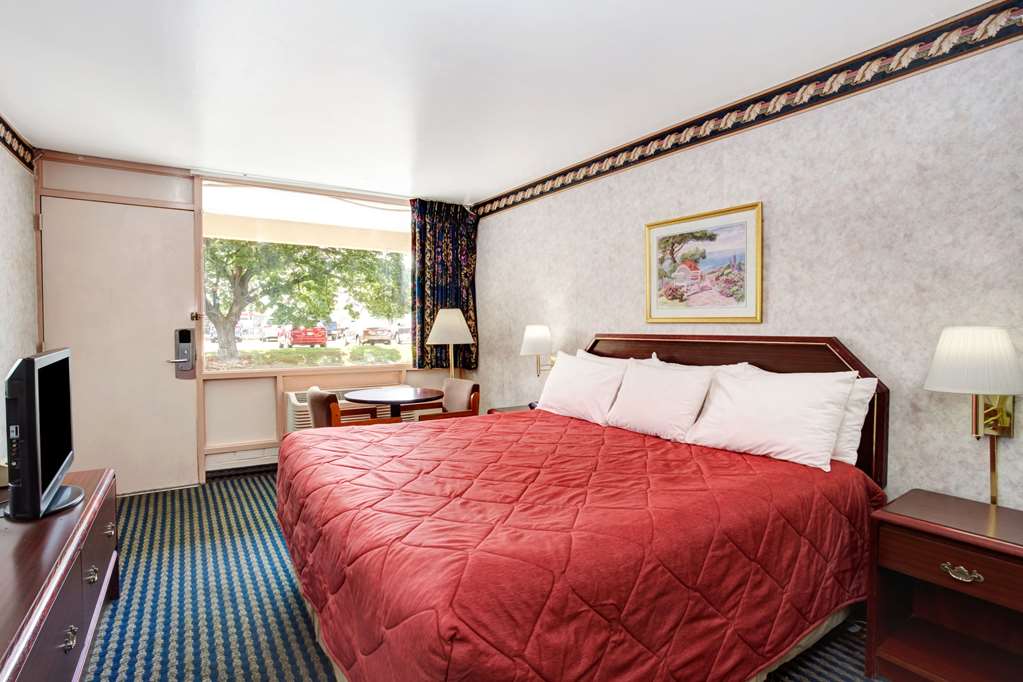 Ramada Limited Cockeysville — Cockeysville