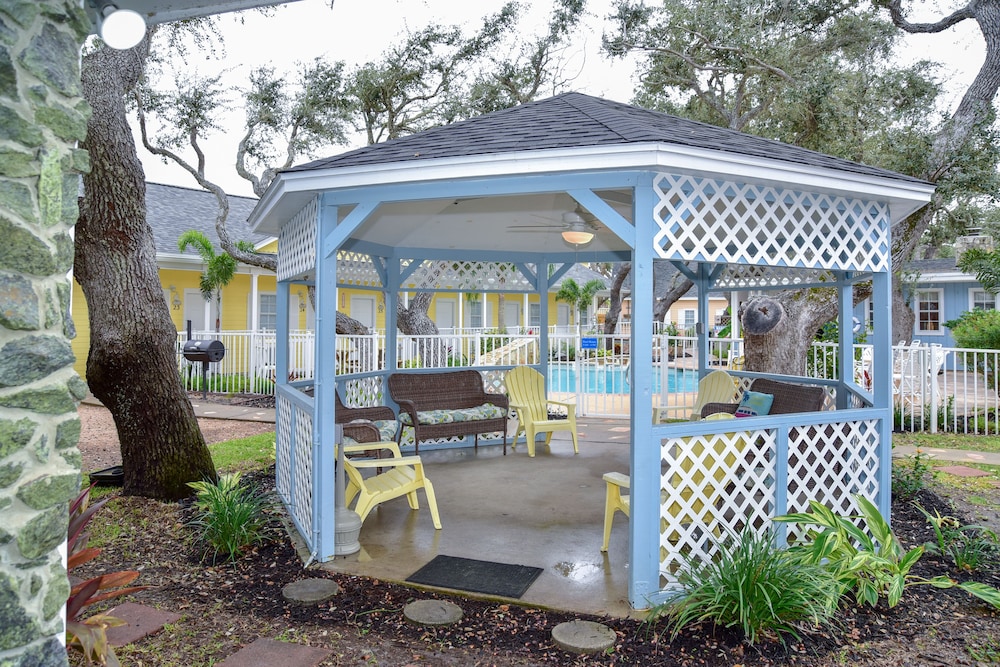Pelican Bay Resort - photo 76