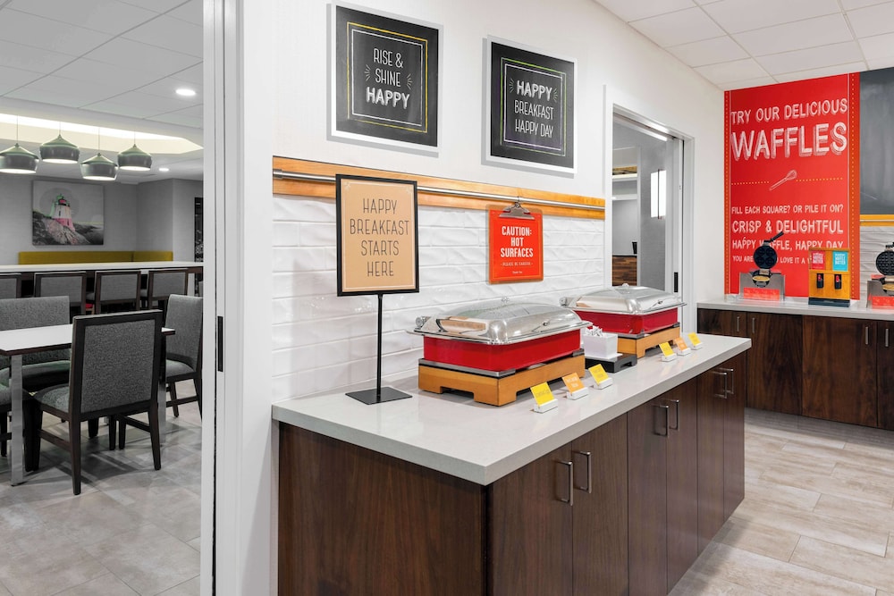 Hampton Inn Coventry Warwick Area - photo 25