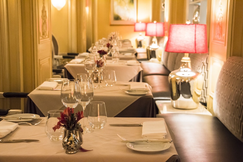Hotel Plaza Athenee - photo 31