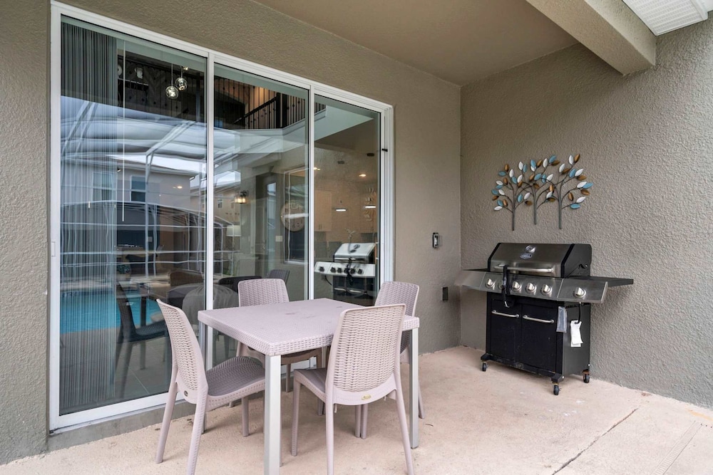 Chic Spacious 5BR Retreat Near Disney - photo 23