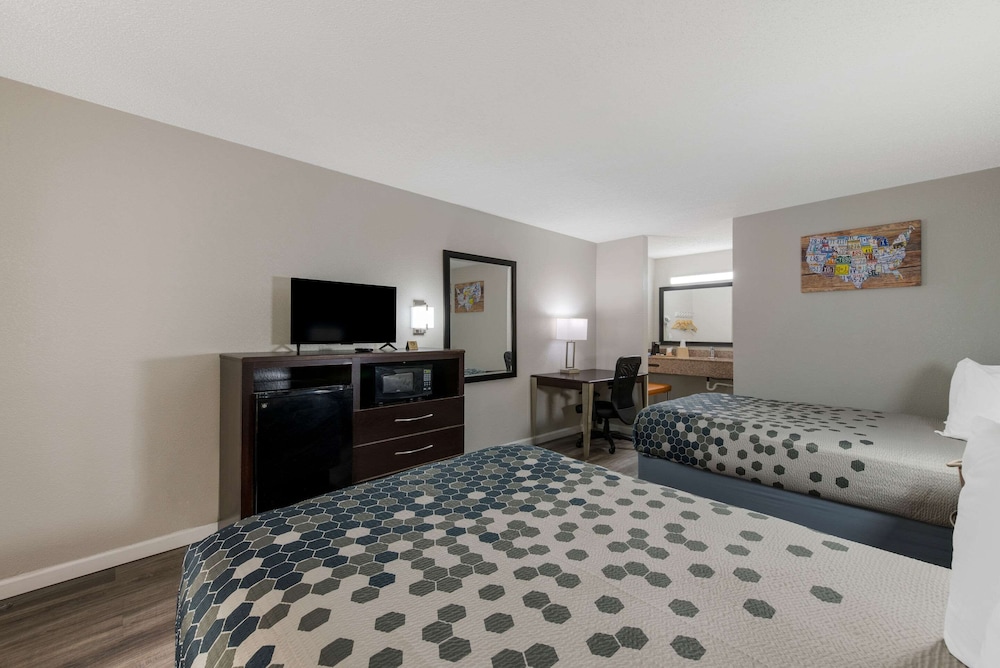 Econo Lodge Cheraw Market Street - photo 25