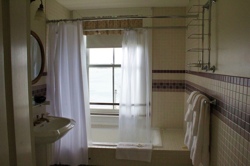 The McKernan Inn - photo 43