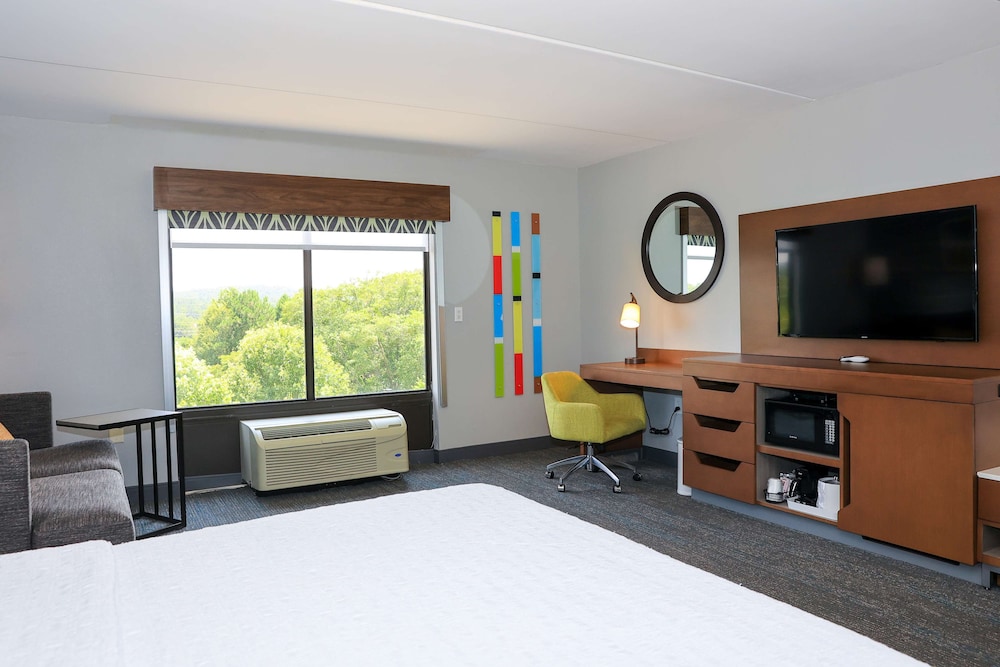 Hampton Inn Atlanta Canton - photo 6