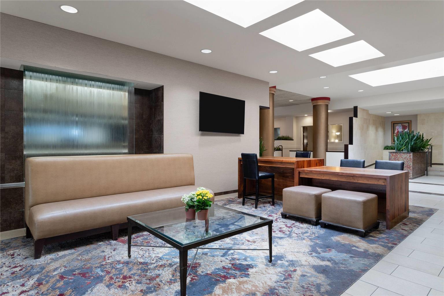 Wyndham Minneapolis South Burnsville - photo 8