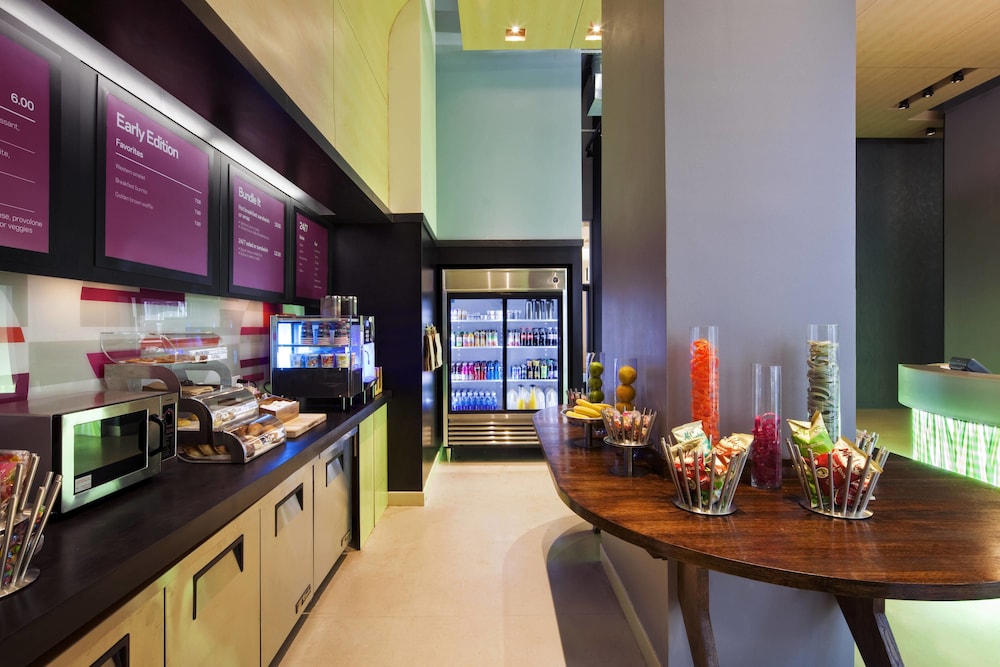 Aloft Manhattan Downtown Financial District - photo 16
