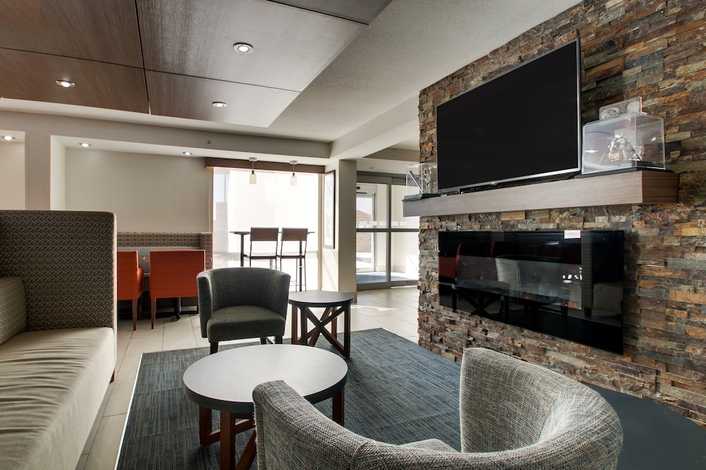 Holiday Inn Express & Suites Wapakoneta by IHG - photo 83