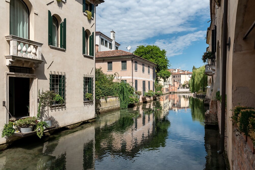 Buranelli Charme Rooms — 4-Star Luxury Hotel in Treviso, Italy