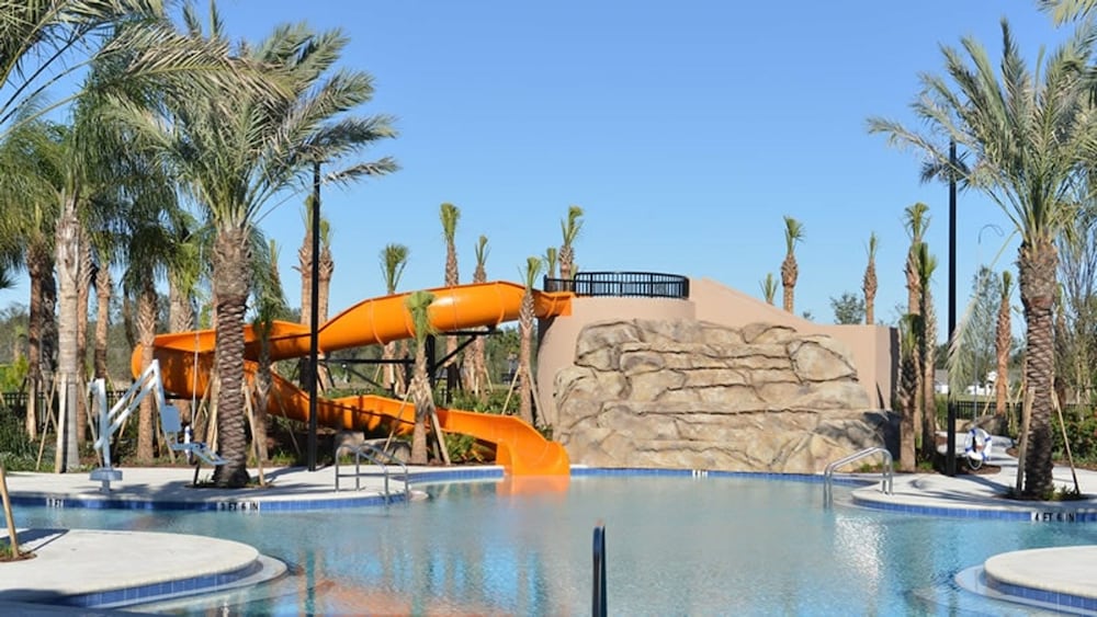 Solterra 4047 — 4-Star Luxury Hotel in Davenport, United States