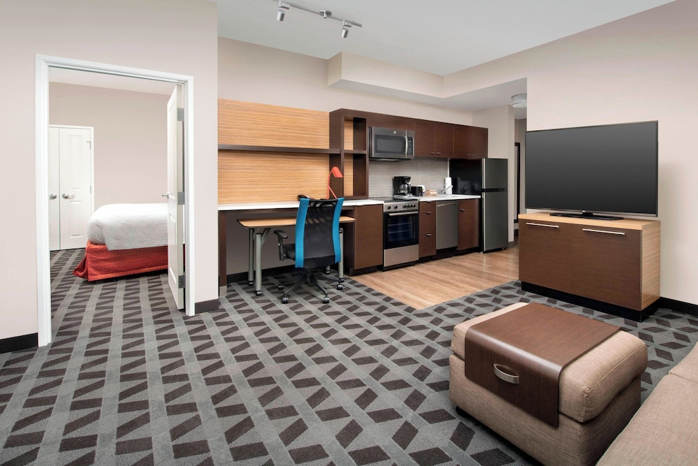 TownePlace Suites by Marriott College Park - photo 11