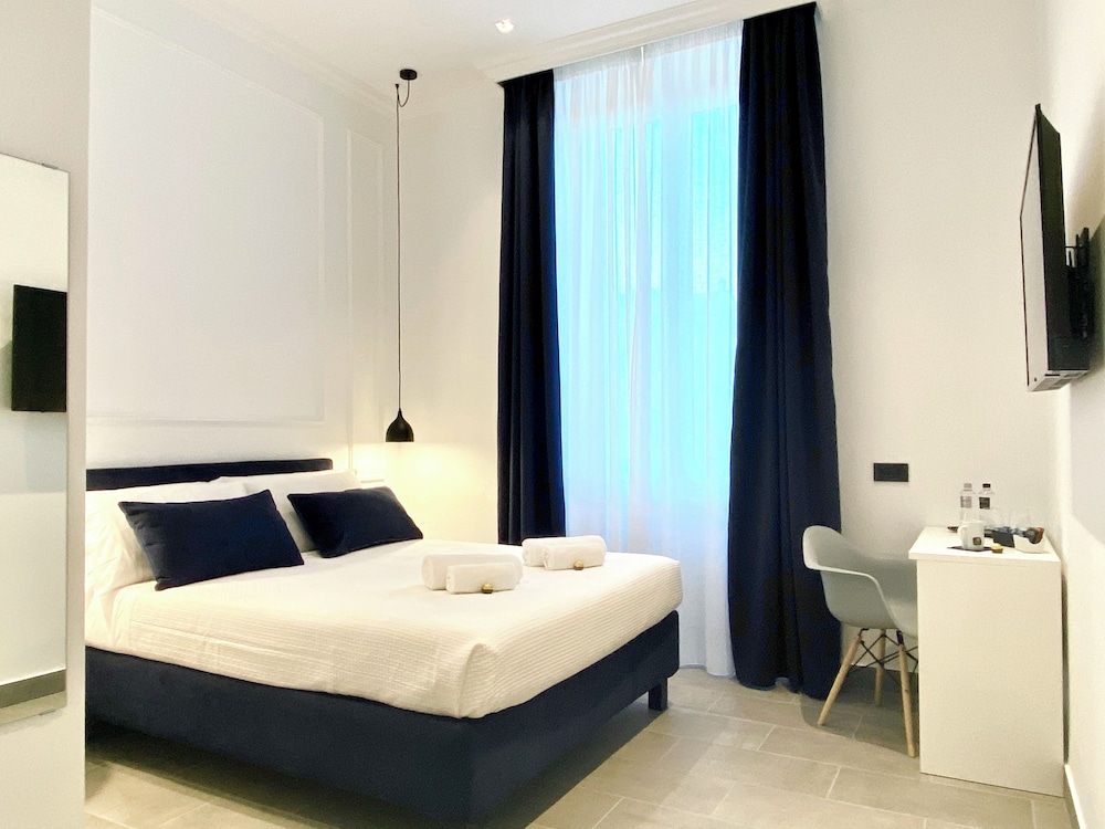 The One Sun ‘N Sea Rooms in La Spezia, Italy