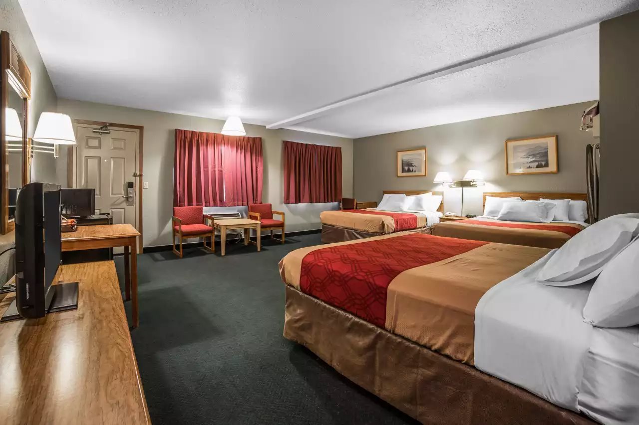 Econo Lodge Laramie WY - photo 14