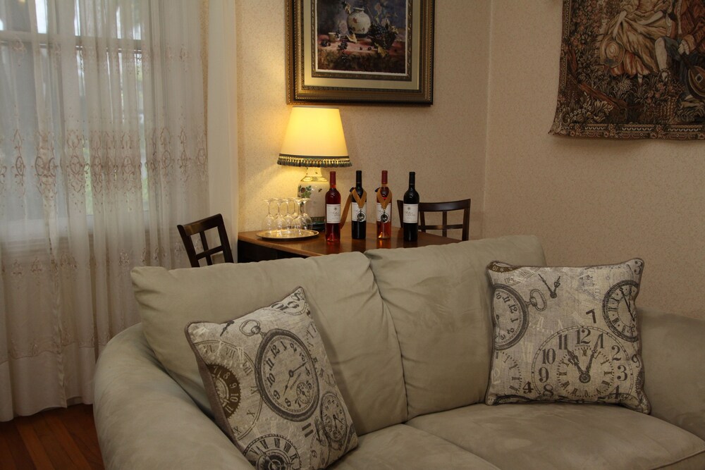 Kelley & Young Wine Garden Inn - photo 31