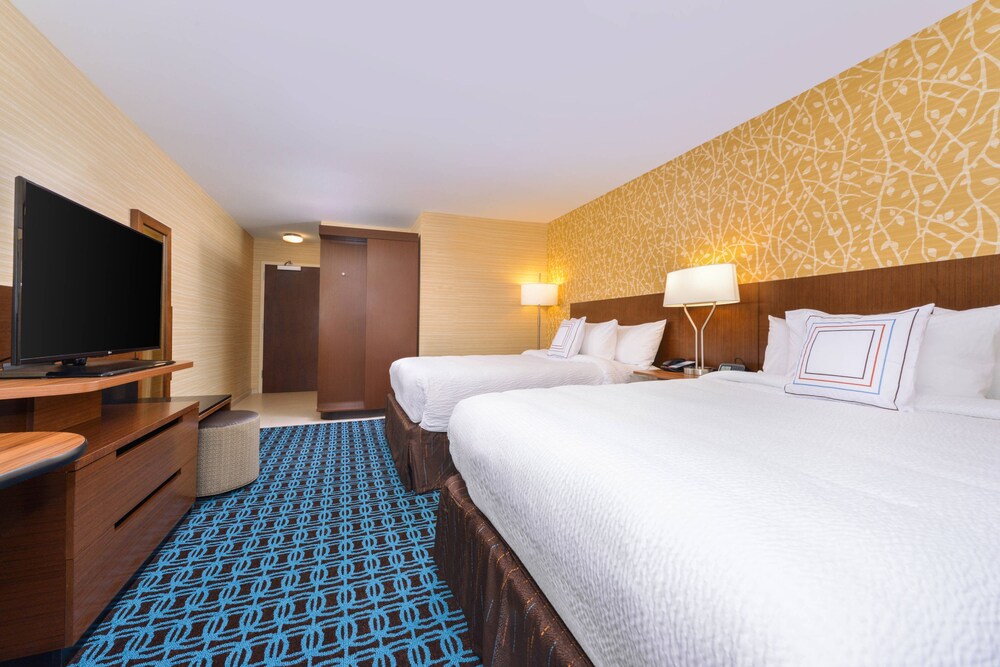 Fairfield Inn & Suites by Marriott Coralville - photo 15