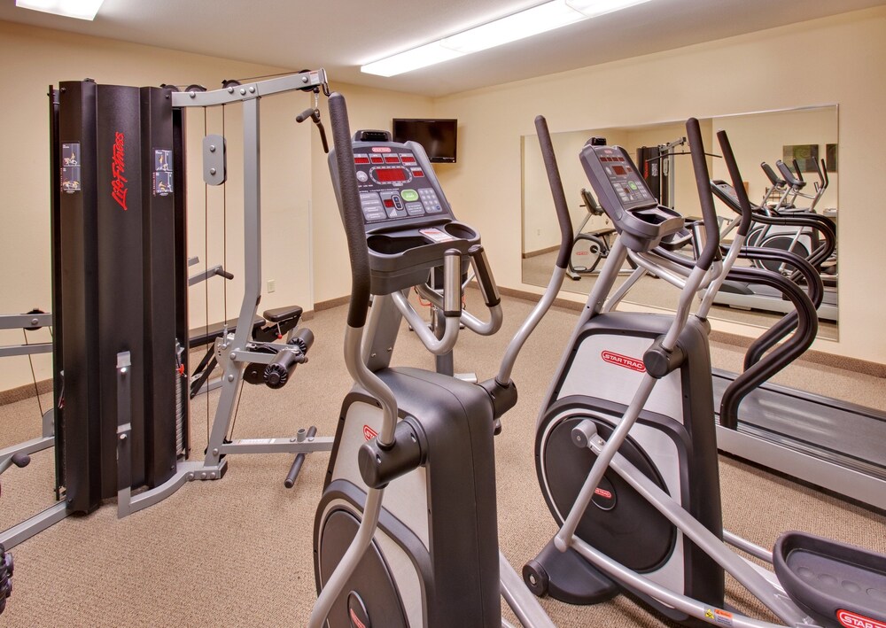 Candlewood Suites Williston by IHG - photo 26