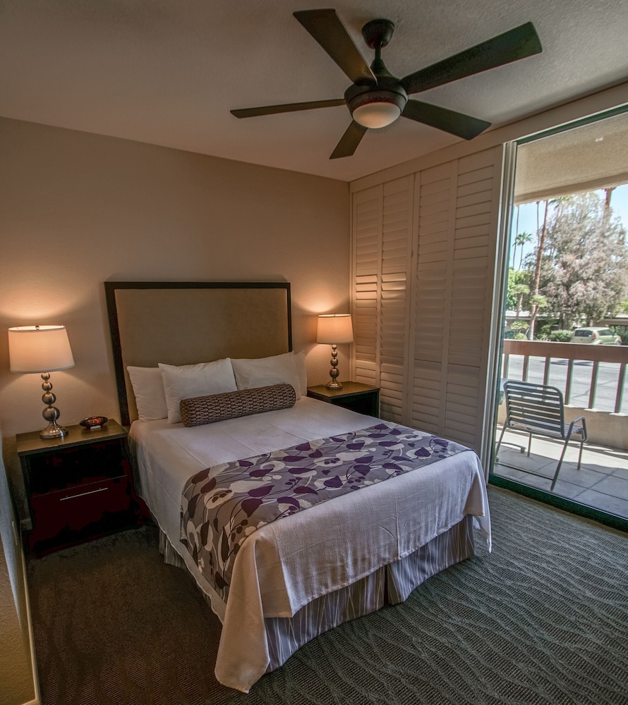 Palm Springs Tennis Club - photo 2