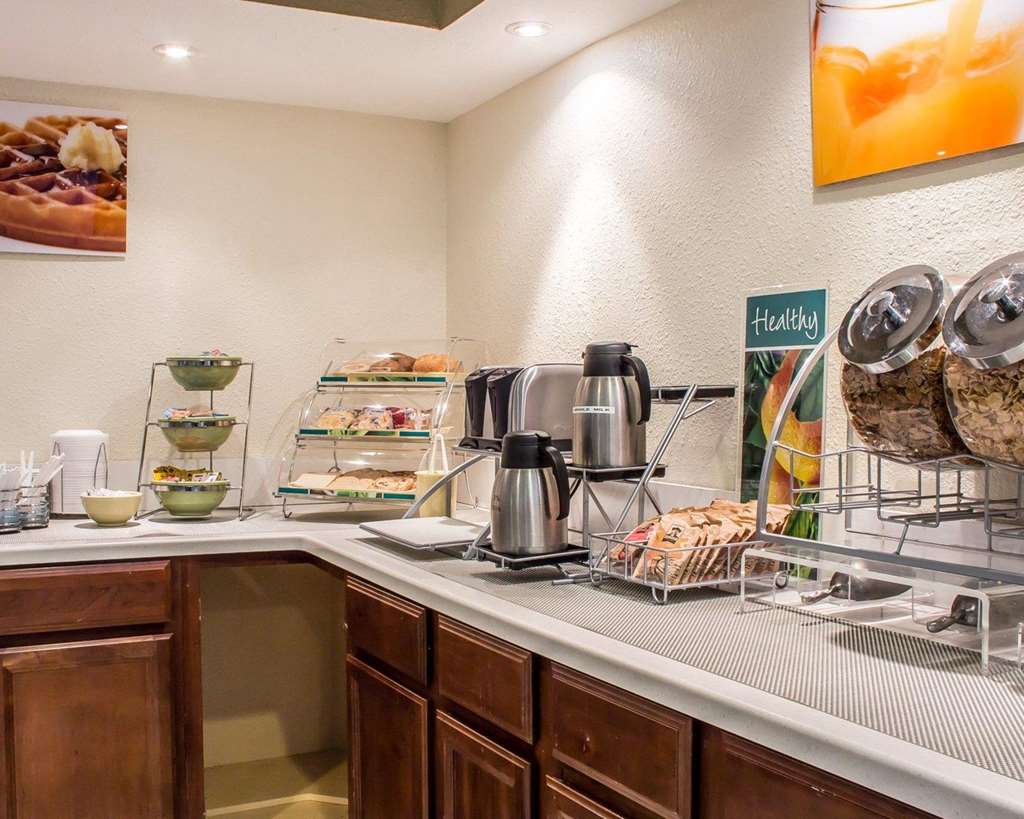 Quality Inn & Suites Yuma - photo 39