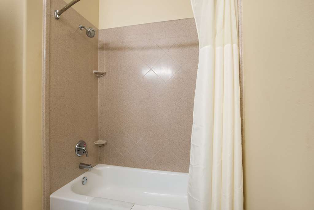 Knights Inn Bunkie - photo 23