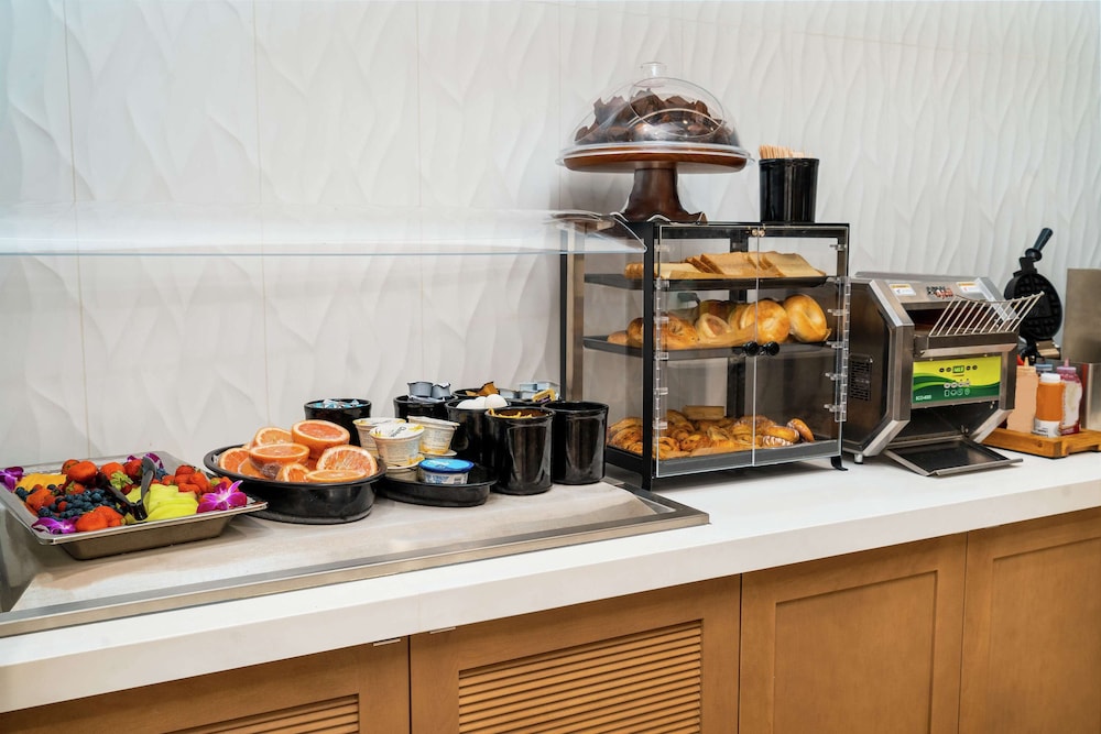 Hilton Garden Inn Cedar Park Austin - photo 39