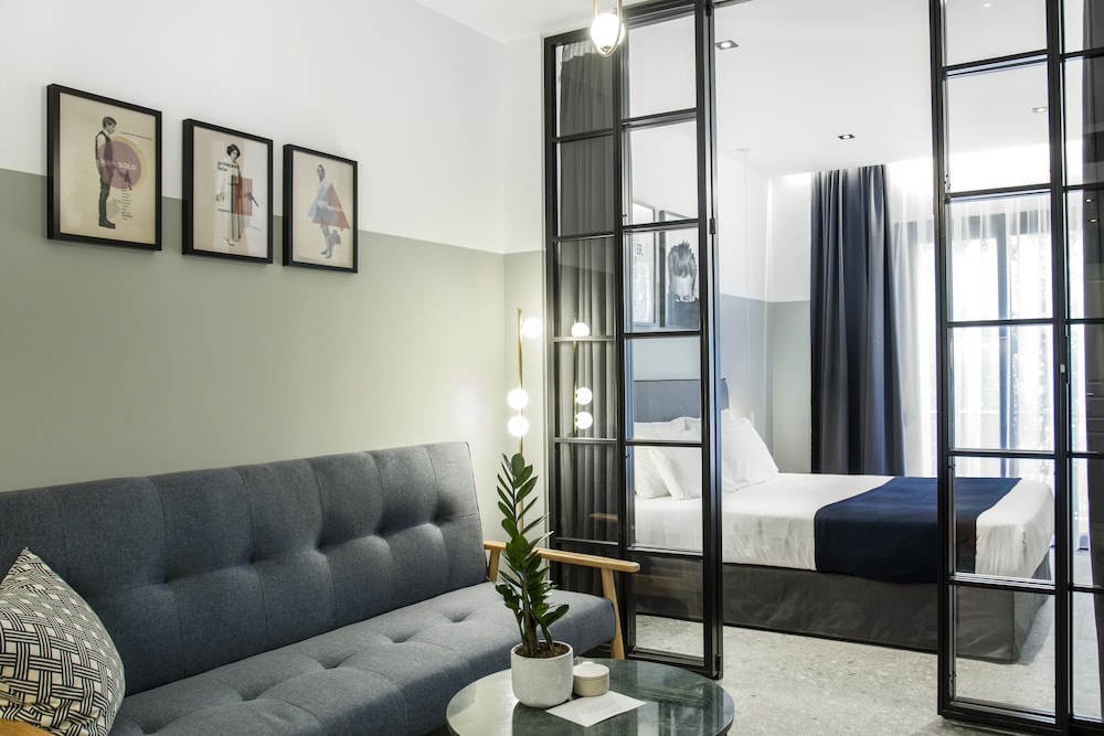 Pame Paradiso - last minute hotel in Athens