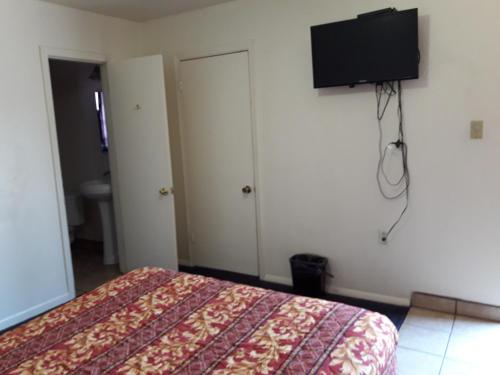World Motel - photo 10