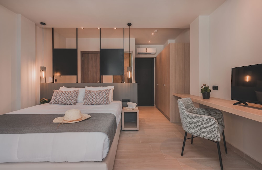 Cavo di Suites — Alimos — photo 4