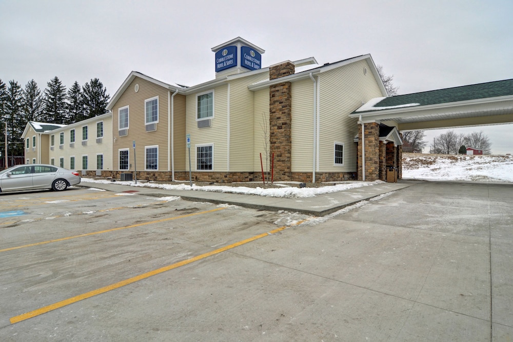 Cobblestone Hotel & Suites Punxsutawney PA pet-friendly hotel Punxsutawney