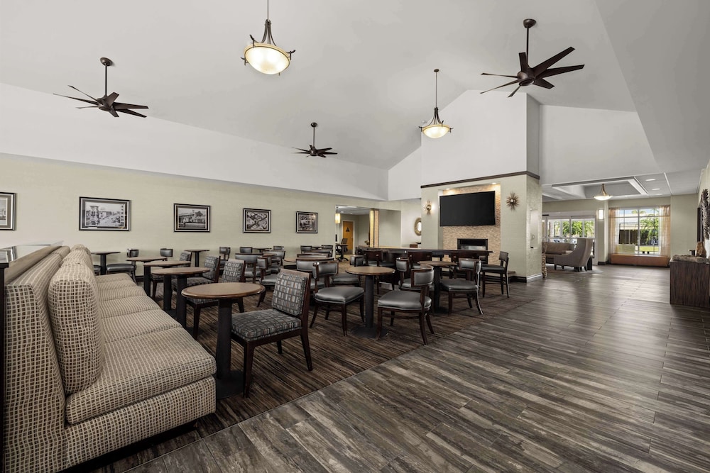 Homewood Suites by Hilton Bakersfield - photo 29
