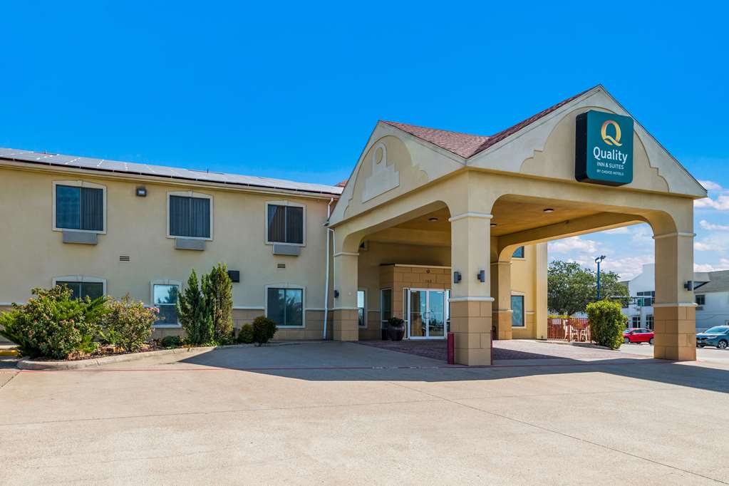 Quality Inn & Suites Terrell - photo 3
