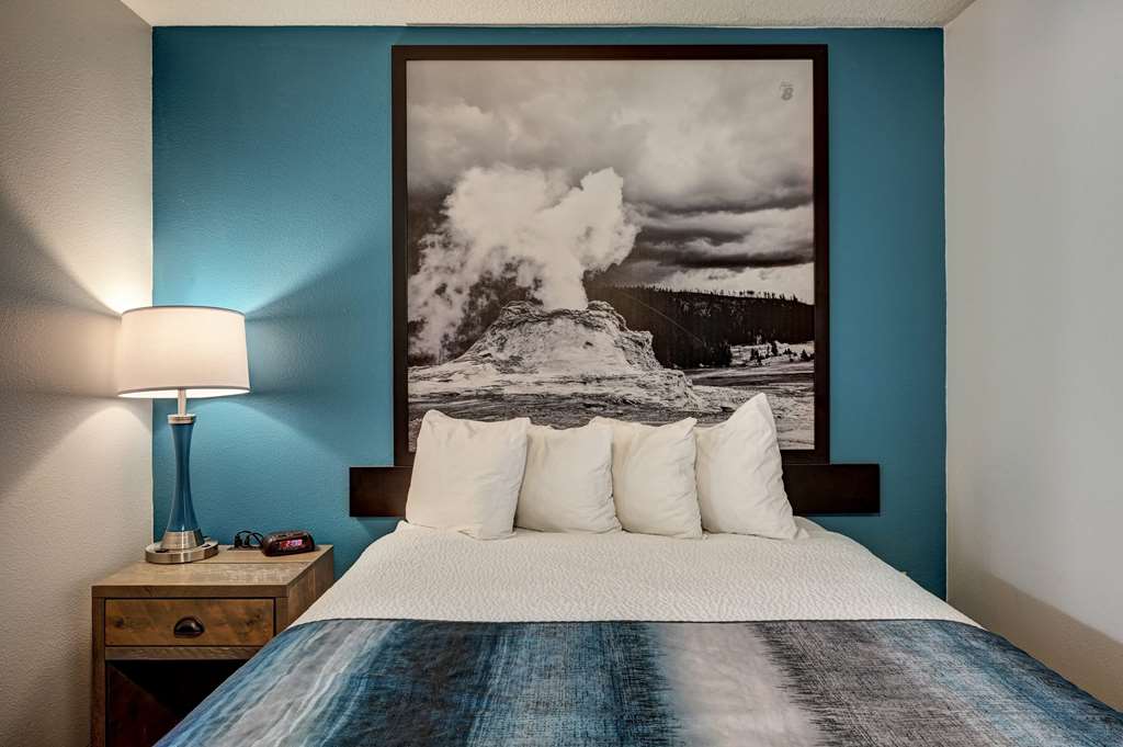 Super 8 by Wyndham Gardiner Yellowstone Park Area - photo 51