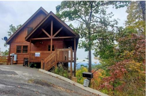 A View From Above Spacious Smoky Mountain Getaway Perfect for Families & Groups - photo 45