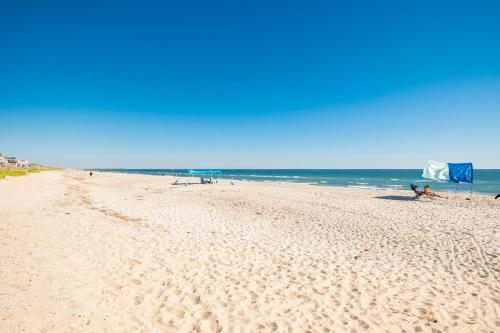 Lisa Lu by Oak Island Accommodations - photo 34